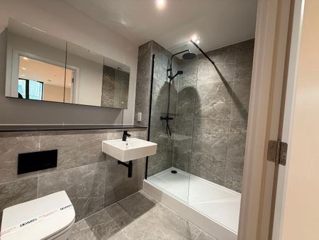 Dutton Street, Manchester - Photo 4