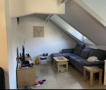 3.5 Zimmer-Dachwohnung mit Galerie am Rhein - Photo 2