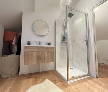 Appartement à louer - REIMS / RUE MARTIN PELLER - Photo 5