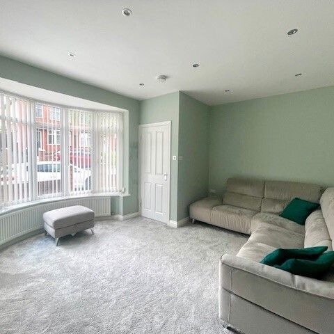 Smedley Avenue, Bolton, BL3 - Photo 1