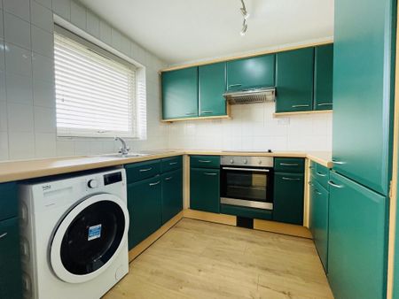 2 bedroom flat to rent - Photo 4