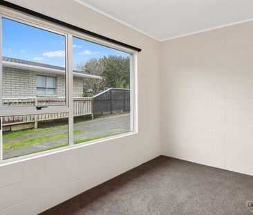 1/52 Bayly Street, Waitara - Photo 4