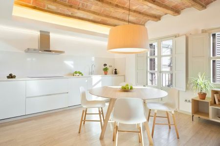 Carrer del Bisbe, Barcelona, Catalonia 08002 - Photo 3