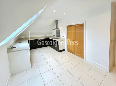 Wray Park Road, Reigate - Photo 4