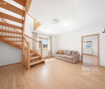Pronájem bytu 5+1 231 m² - Photo 1