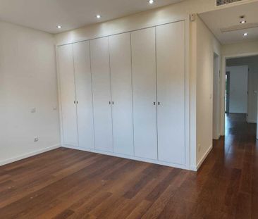 6 Bedroom House with swimming pool, Quinta da Beloura, Sintra - Photo 3