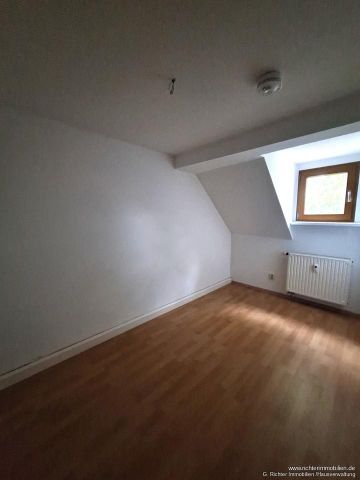 Charmante 3-Zimmer-Dachgeschosswohnung nahe der Altstadt - Foto 2