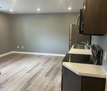 For Lease - 4263 Fourth Avenue Unit# 812, Niagara Falls, Ontario - Photo 5