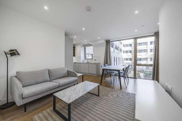 Blair Street, E14 - Photo 1