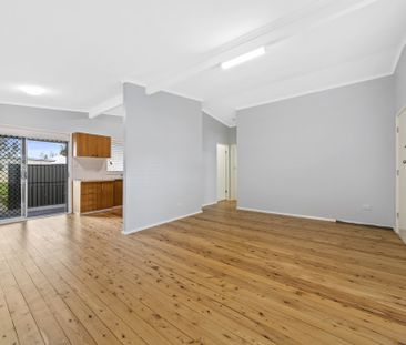 EMPIRE BAY RETREAT - Photo 4