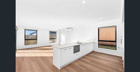 Modern Accessible Home with 3 Beds & 3 Baths - Photo 3