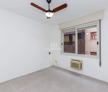 LINDO apartamento reformado com 1 dormitório no Bairro Passo D`Arei... - Photo 1