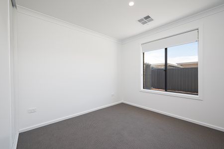 16 Oceanic Crescent, Waitpinga SA 5211 - House For Rent | Domain - Photo 3