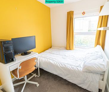 5 bedroom end of terrace house to rent - Photo 1