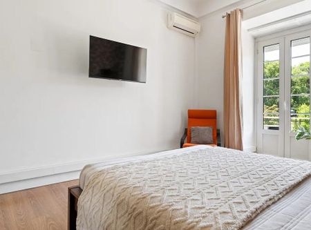 Avenida de Sidónio Pais, Lisbon, Lisbon 1050-215 - Photo 3