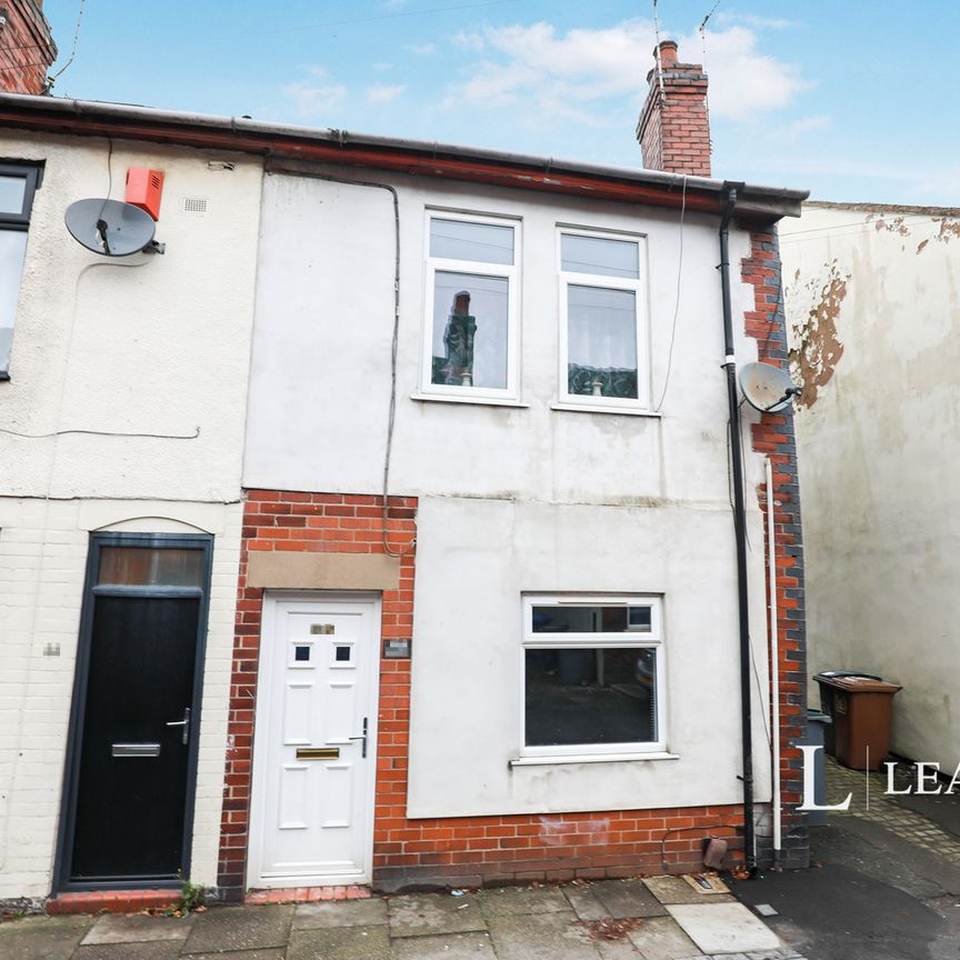 1 bedroom apartment to rent Samuel Street, Packmoor, ST7 - Photo 1