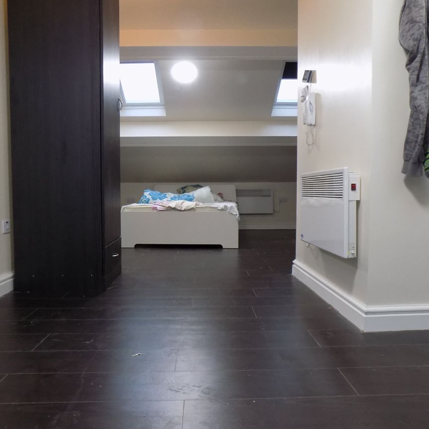 Ffordd Y Ffynnon, Bangor, Gwynedd, LL57 - Photo 1