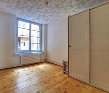 Appartement de 2 pièces au 2ème situé au cœur de la vieille ville d... - Photo 2