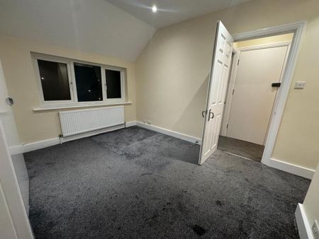 3 bedroom flat to rent - Photo 5