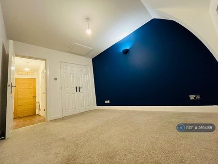 1 bedroom flat to rent - Photo 3