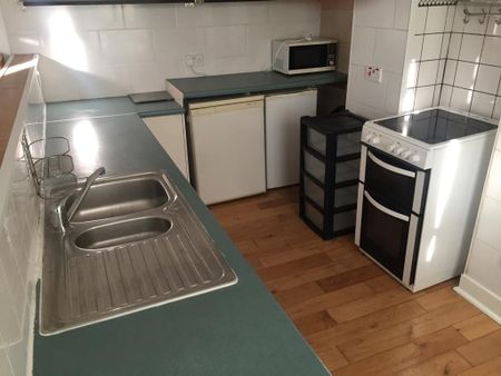 1 Bed Flat, Harlesden, NW10 - Photo 5