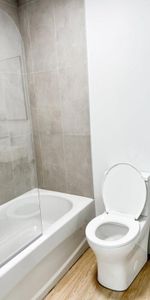 3 1/2 rénové sur la rue sainte catherine - Photo 3