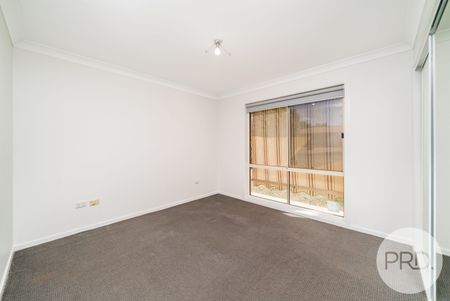 2 Kimba Drive, Glenfield Park NSW 2650 - Photo 5