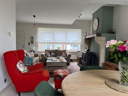 Charmante woning met 3 slaapkamers en garage - Photo 2