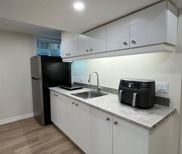 For Lease - 2062 Cherrywood Trail, London North, Ontario - Photo 2