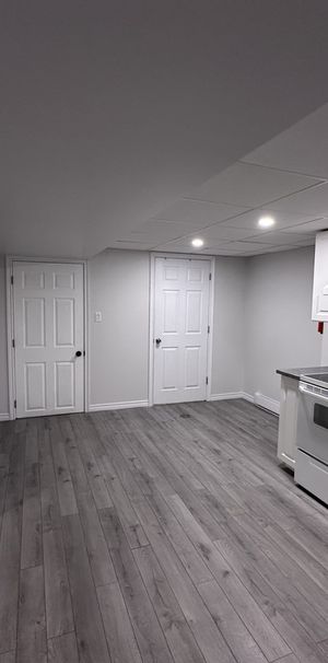 3½ à Louer –Tout Inclus-Stationnement - Photo 1