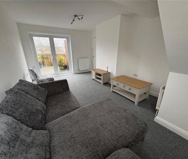 2 bedroom end of terrace house to rent - Photo 1