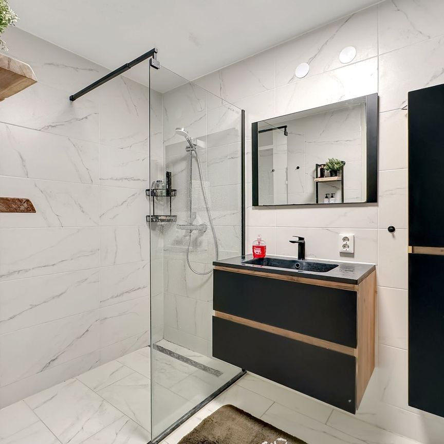 Chet Bakerstraat 77, Park Haagseweg, 1066GJ, Amsterdam - Photo 1