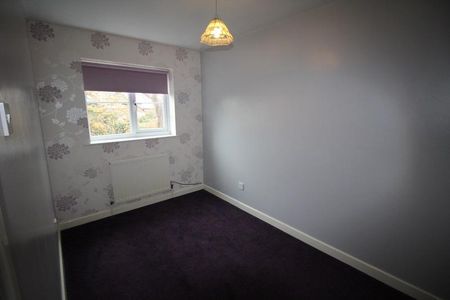 2 bedroom semi-detached house to rent - Photo 2