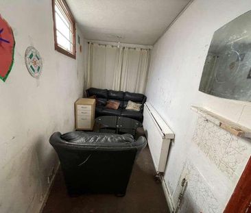 Alfred Gardens, Southall, UB1 - Photo 5