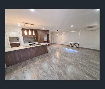 MODERN TOWNHOUSE IN CENTRAL LOCATION, DON'T BE THE ONE TO MISS OUT - Photo 1