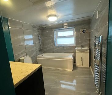 Room in a Shared House, Grange Road, E13 - Photo 1