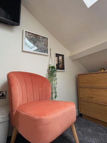 1 bedroom in a house share to rent - Photo 4