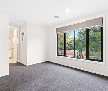 1/74 Beauford Street Huntingdale VIC - Photo 3