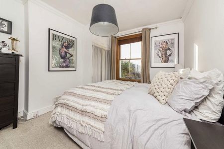 2 bedroom detached house to rent - Photo 4