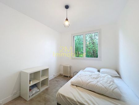 Location Appartement 4 pièces 62m² - Photo 4