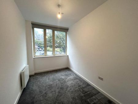 2 bedroom flat to rent - Photo 3