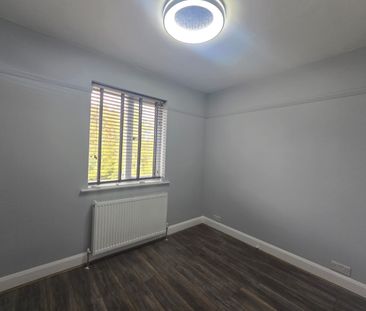4 Bed Semi-Detached House, Woodham Road, SE6 - Photo 3