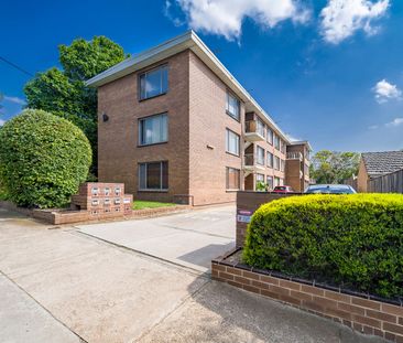 10/246 Buckley Street, Essendon, Vic 3040 - Photo 2