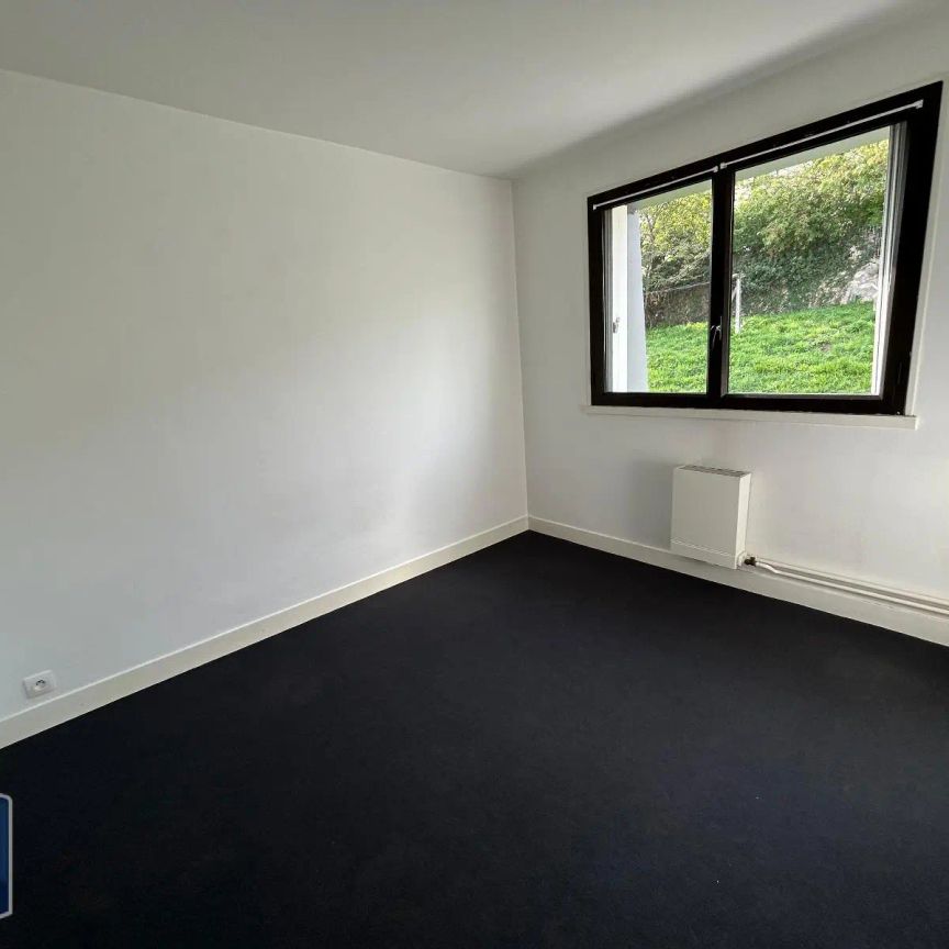Appartement à louer 5 pièces 99.87m² - Photo 1