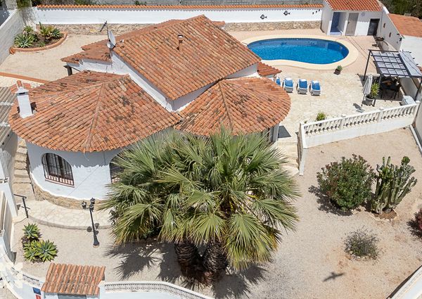 Rent villa NANI