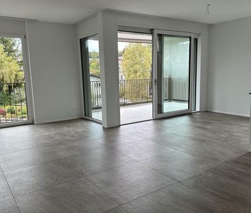 Moderne und zentrale 4,5 Zimmerwohnung in Uetendorf inkl. EHP - Photo 3