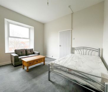 Flat 5, 27 Victoria Road, Sheffield - Photo 3