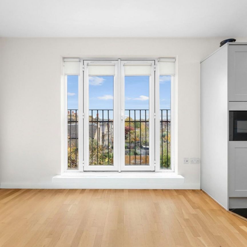 1 bedroom Flat To Let Total Size: 580 SQ FT - Photo 1