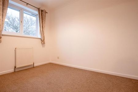 2 bedroom semi-detached house to rent - Photo 5