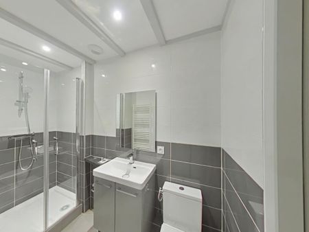 Location Maison 5 pièces 90m² CHAUVIGNY 86300 - Photo 2